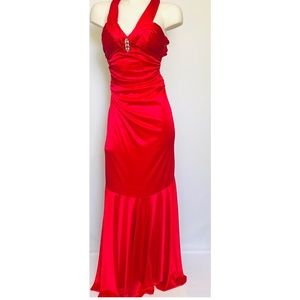 MORGAN AND CO. Night gown in RED